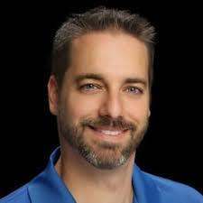 Ryan Hillyer's Instagram, Twitter & Facebook