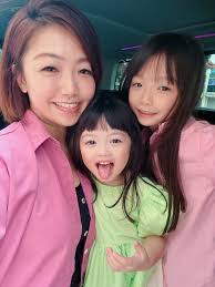 今天去party 我们三个多巴胺色系😌💚💛🩷💜🩵