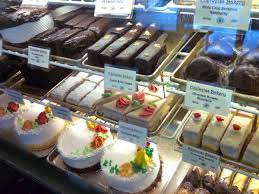 Edelweiss Bakery Cakes And Pastries Http Www Edelweissbakerysandiego Com Wst Page5 Html Bakery Bakery Cakes Desserts
