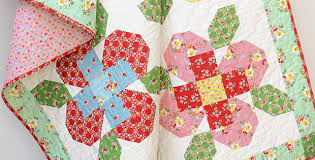 Nanchuang random thin patchwork cotton fabric for sewing scrapbooking fat quarters tissue quilt pattern scraps 40pcs 20x24cm. Flower Garden Quilt For Petals On Display Quilting Cubby
