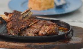 Bahan bakunya bisa kepala ikan, ayam, daging sapi, rebung, pakis, kikil, sampai kambing. 6 Kuliner Serba Kambing Di Surabaya Mana Favoritmu Julajuli Com