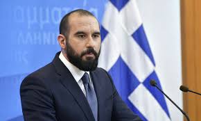 Ο δημήτρης τζανακόπουλος έβαλλε κατά των μητσοτάκη και χρυσοχοΐδη σχετικά με την απαγόρευση των συναθροίσεων και της πορείας του πολυτεχνείου. Tzanakopoylos O Syriza 8a Kerdisei Tis Epomenes Ekloges Ti Les Twra