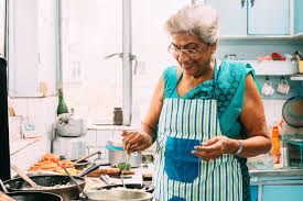 Travel Off The Eaten Path Discover An Authentic Culinary Experience With The Best Home Cooks Around Th Cooking Classes Online Cooking Classes Food Experiences