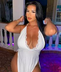 Lucero Crystal - Free pics, galleries & more at Babepedia