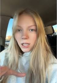 big mama💋 love this trend #tallqueen #D1babies (the highwater jeans r...