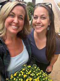 It's time, friends! 🌸☀️