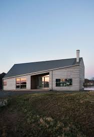 A Beautiful Home In Vesteralen Norway Spotted Via Norwegian Bo Style And Create Bardage Maison Maison Mitoyenne Facade Maison