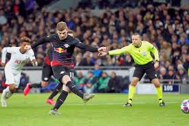 După chelsea şi manchester united, jose mourinho, 56 de ani, va conduce astfel o a treia echipă din anglia. Tottenham Rb Leipzig 0 1 Foto Video Jose Mourinho FÄƒrÄƒ RÄƒspuns In FaÈ›a NemÈ›ilor Finalista Din 2019 La Un Pas De Eliminare
