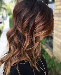 Do layers make hair look thicker? Best Medium Length Hairstyles With Highlights