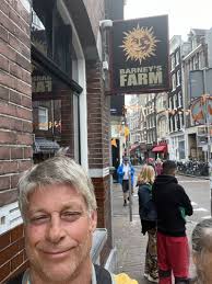 Like a kid in a candy store😍