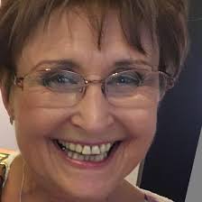 I lived in Muswell Hill from 1947 until 1963. I was born in 1946 at Brocket  Hall in Hatfield, Hertfordshire because the London hospital where my mother  was registered to give birth