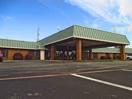 Despite its name, loop 288 does not make a complete circuit, running instead around the north, east and southeast sides of the city. Denton Development Center Scott Brown Commercial