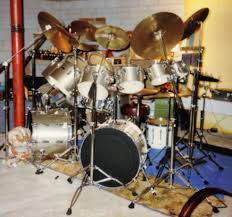 Tama Imperialstar Saturn 12 1 Drum Kit Shown Here In Parent S Storage Room Trim Vintage Drums Drum Kits Drums