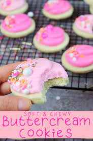 Buttercream Cookies Soft Chewy Cookies W Buttercream Frosting Recipe Chewy Sugar Cookies Sugar Cookie Frosting Buttercream Cookie