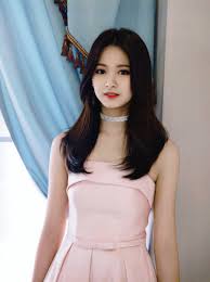 190123 tzuyu pink dress | 8th gaon chart music award red carpet. 10 Times Twice S Tzuyu Looked Expensive Af In Outfits So Cheap Even You Could Afford Them Koreaboo
