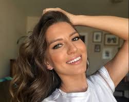 Ruth Medrano's Instagram, Twitter & Facebook