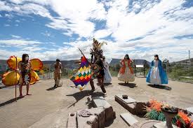 Rayuela, saltar la soga, las escondidas. Quito Conmemora Con Resistencia Historica Y Sanitaria 486 Anos De Fundacion La Republica Ec