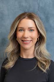 Sarah Sims's Instagram, Twitter & Facebook