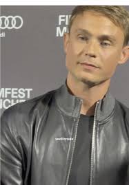 Dennis Mojen Und Emilio Film