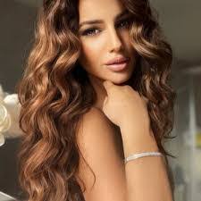 Danielle Denton's Instagram, Twitter & Facebook