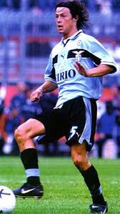 Actualmente dirige al san jose earthquakes de la major league soccer. Ss Lazio