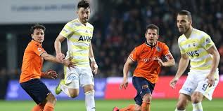 Haftasındaki kritik maçta medipol başakşehir, evinde fenerbahçe ile karşı karşıya geldi. Ozet Basaksehir Fenerbahce Mac Sonucu 2 1 Basaksehir Fenerbahce Goller
