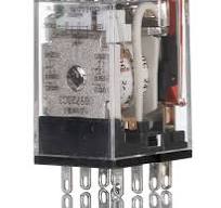Omron Plug In Latching Power Relay, 24V dc Coil, 10A Switching Current, DPDT
