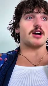 Entrevista con Benson Boone: Conociendo al Artista