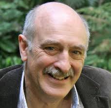 Honoured astronomer 'can't help himself' › News in Science (ABC Science)