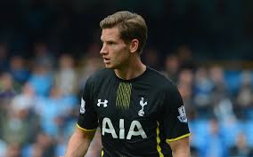 He amassed an estimated net worth of about $5 million as of 2019. Image Tottenham Star Jan Vertonghen Celebrates Engagement To Hot Girlfriend Sophie De Vries Caughtoffside