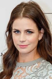 Elise Schaap's Instagram, Twitter & Facebook