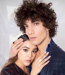 Accessories in los angeles, california. Valerio And Lucrecia Play Jigsaw Puzzle For Free At Puzzle Factory