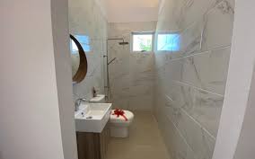 Dekorasi bilik air yang cantik tentunya menjadi idaman setiap pasangan. Bayu Temiang Residensi New Condominium