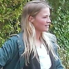 Volgens geraldine kemper, een montere meid, zouden de deelnemers van 'expeditie robinson' te kampen krijgen met ongerieven als hitte, honger en verveling. Geraldine Kemper Tv Show Host Overview Biography