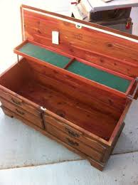 Lane Virginia Maid Cedar Hope Chest Restore Advice Needed Cedar Chest Diy Dog Bed Basement Decor