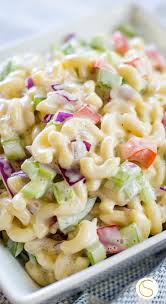 The Best Simple Macaroni Salad Recipe That Makes A Creamy Macaroni Salad That S Perfect For A S Easy Macaroni Salad Macaroni Salad Recipe Creamy Macaroni Salad