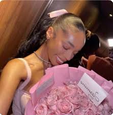 2025 be good to me 🌸🎀✨💫