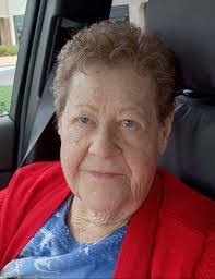 Suzanne Sprouse's Instagram, Twitter & Facebook