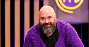Çok konuşulan bir diğer iddia ise aslı sivrioğlu ihanetin ardından somer sivrioğlu'ndan ayrılma kararı aldı. Somer Sef In Kizi Ile Fotografi Olay Oldu Iste Masterchef In Vazgecilmezi Somer Sef Ve Kizinin O Pozu Galeri Takvim