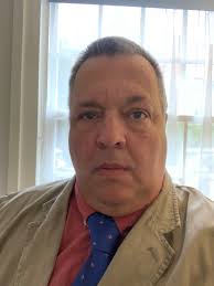 Andy Morse على X: "Smarter than average video call today. Even my tie fits  ... thought it might be a bit tight ... https://t.co/SlCHvOlvH6"