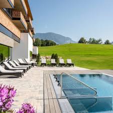 Hotel Mit Eigenem Whirlpool Im Zimmer 4 S Wellnesshotel Klosterhof Hotel Mit Whirlpool Whirlpool Klosterhof