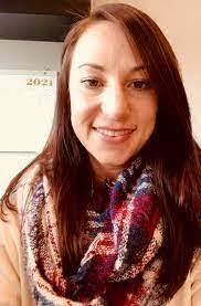 Dawn Lesage's Instagram, Twitter & Facebook