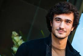 Jul 04, 2021 · nell'access estivo di rai 1 riparte il programma diventato ormai un cult: Eugenio Franceschini Celebrities Male Boys Celebrities