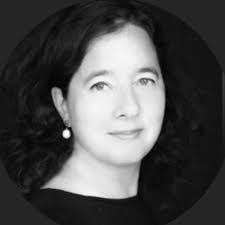 Suzanne Schmitz's Instagram, Twitter & Facebook