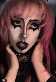 Primera vez haciendo maquillaje Trad Goth