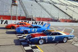 The highest speed ever attained in a around 1994, there was a top speed contest that included many different types of race cars. What Are The Tops Speeds Of Nascar Cars Quora