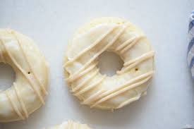 White Chocolate Donuts Hey Fitzy Recipe Chocolate Donuts Baked Chocolate Donuts Baked Donuts