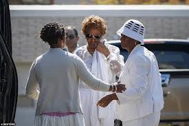 Brown's husband, nick gordon, and a friend found her in a tub in the home in the ellard. Bobbi Kristina S Father Bobby Brown Absent As She S Buried Beside Whitney Houston Daily Mail Online