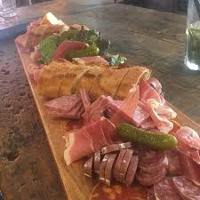 La cave de monsieur guy. Ici Le Plateau De Fromage Renversant Bild Von La Cave De Monsieur Guy Boulogne Sur Mer Tripadvisor