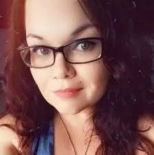 Lea Langley's Instagram, Twitter & Facebook